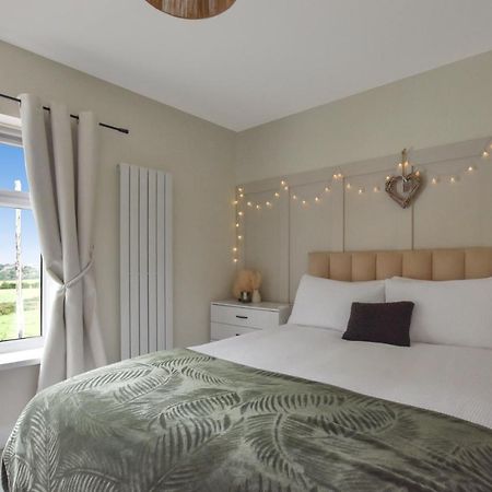 A Spacious Home From Home With Spectacular Views Heywood Eksteriør billede