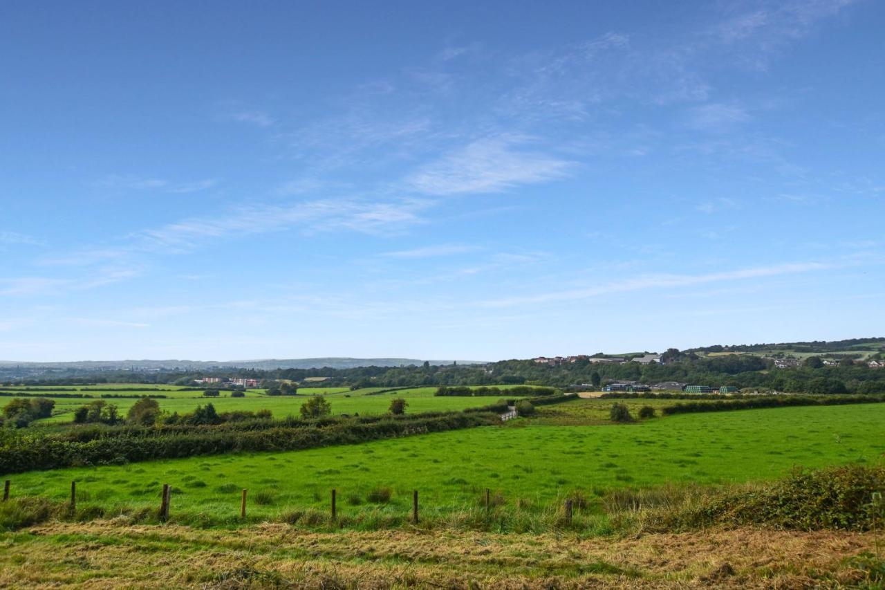 A Spacious Home From Home With Spectacular Views Heywood Eksteriør billede